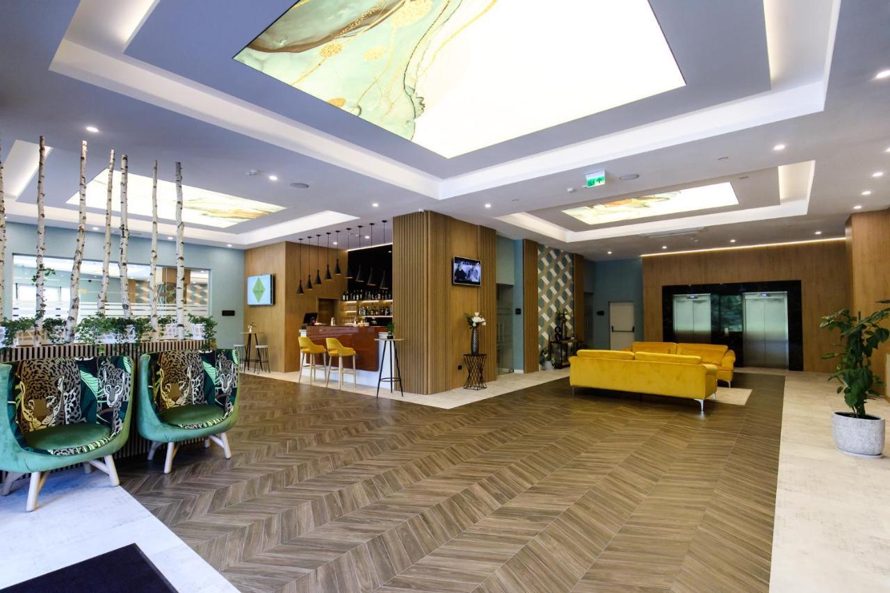 Grand View Hotel & Suites Copou Яссы Экстерьер фото