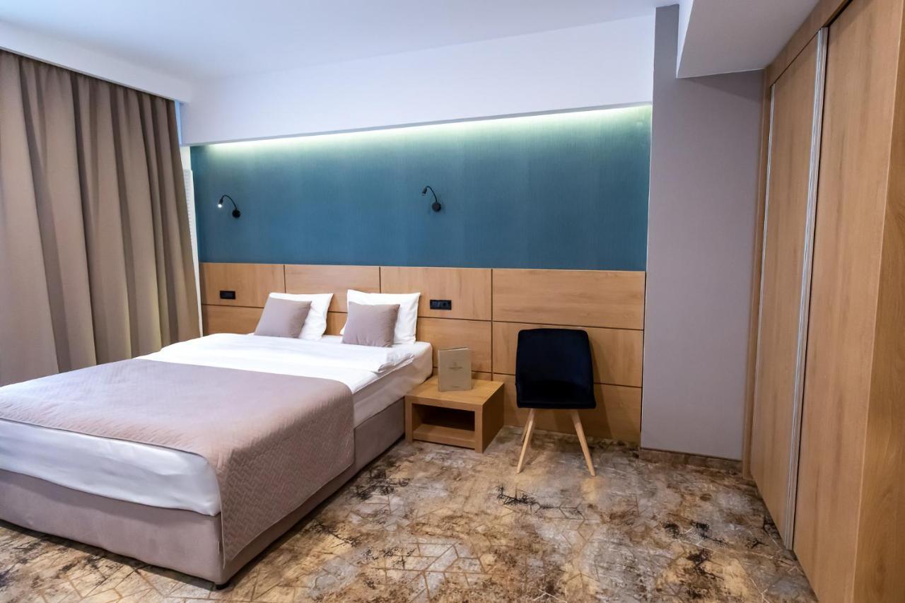 Grand View Hotel & Suites Copou Яссы Экстерьер фото